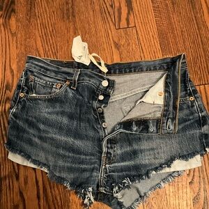 Levi’s Buttonfly Jean Shorts - Size 36